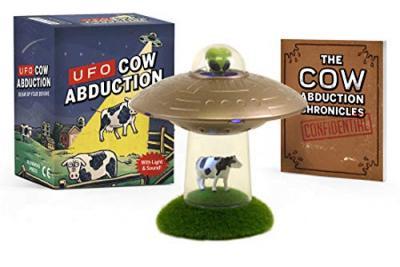 UFO Cow Abduction : Beam Up Your Bovine (With Light and Sound!) By:Smiriglio, Matt Eur:12,99 Ден2:699