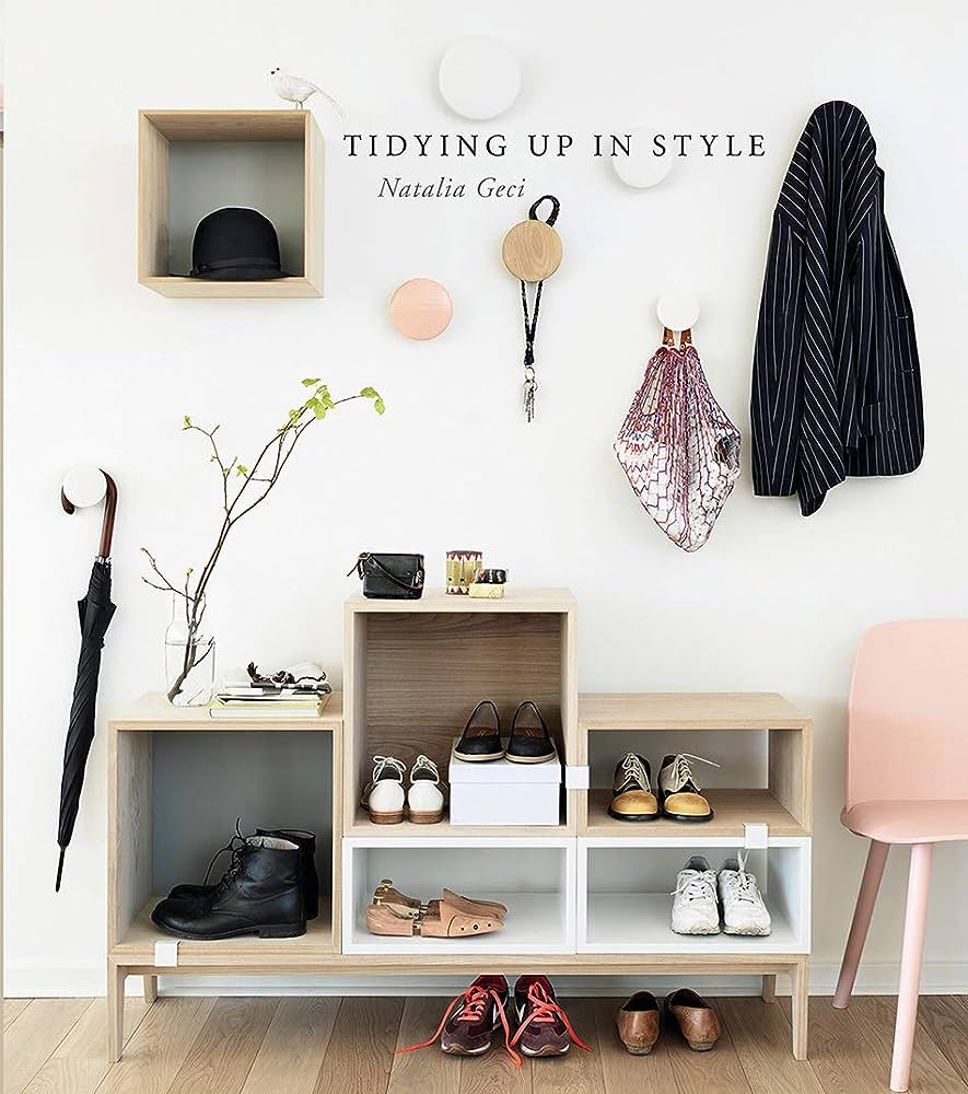 Tidying up in style By: Eur:19,50 Ден1:1399